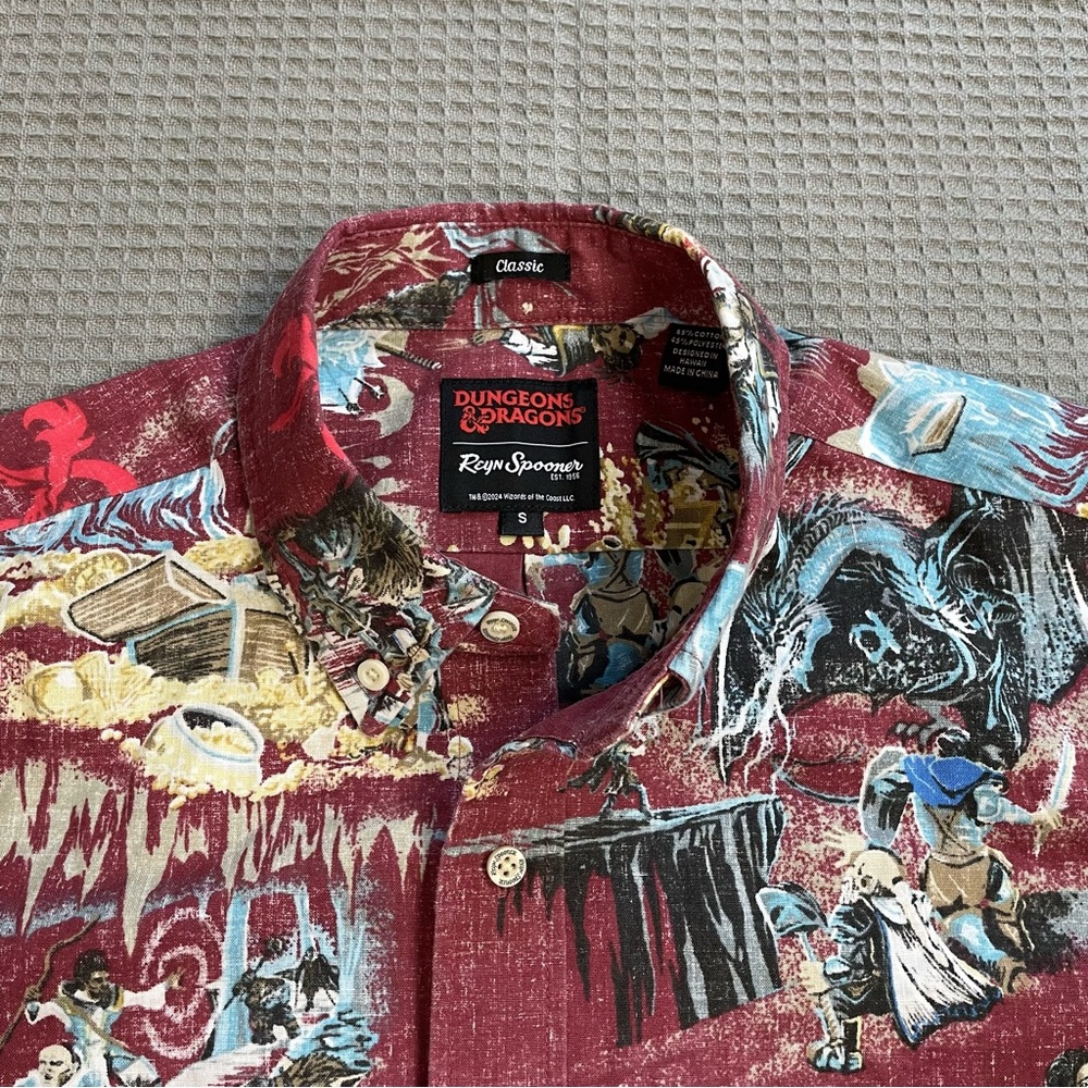 Reyn Spooner Dungeons & Dragons D&D Shirt Small Men’s Hawaiian Aloha Classic